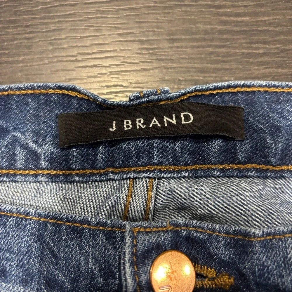 J Brand‎ Women’s Blue Denim Cutoff Shorts Size 31”